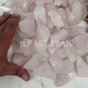 Roher Rosenquarz (Kristall) – Bild 1